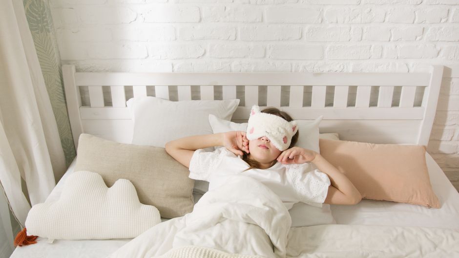 Sauna for Sleep + Insomnia: Does It Help? (UK 2026)