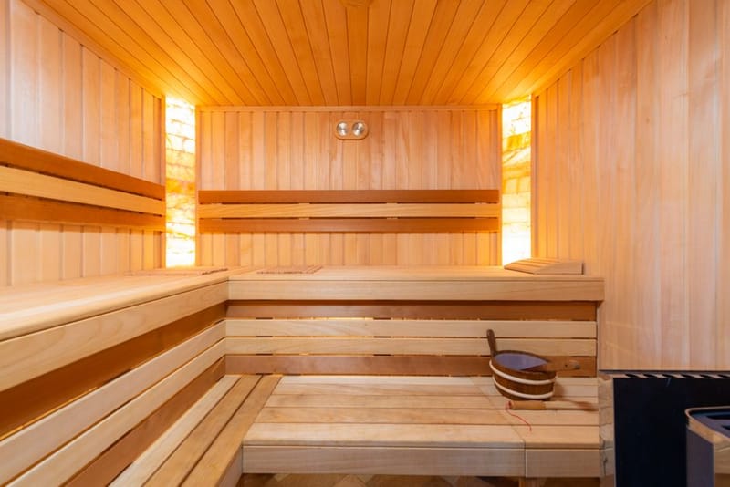 Sauna Wood Types: Cedar, Spruce, Aspen, Hemlock UK 2026