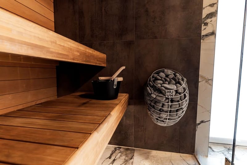 Best Sauna Accessories UK 2026: What to Buy